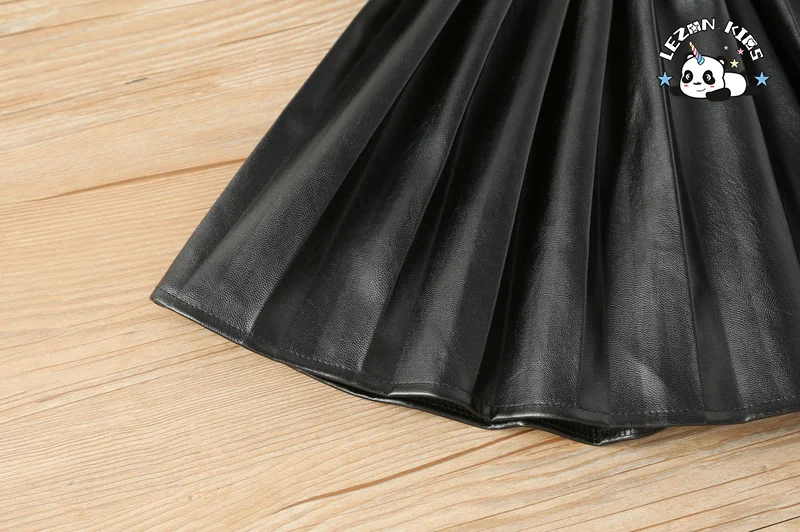 LEZONKIDS - Nova Chegada Saia Vermelha de Couro PU Preto de Verão para Meninas Saia Plissada de Cor Pura Saia Curta